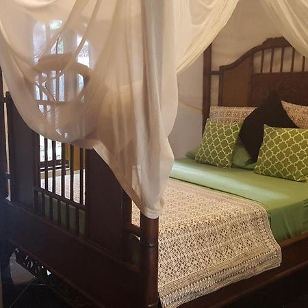 Villa Jati - Private Poolside Villa Central Lovina ภายนอก รูปภาพ