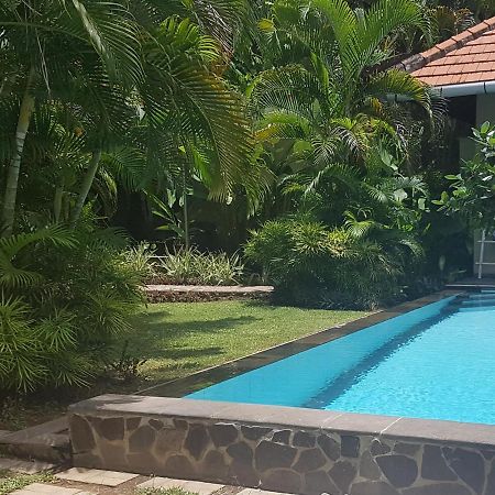 Villa Jati - Private Poolside Villa Central Lovina ภายนอก รูปภาพ