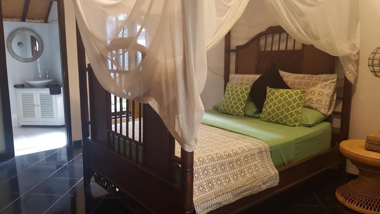 Villa Jati - Private Poolside Villa Central Lovina ภายนอก รูปภาพ