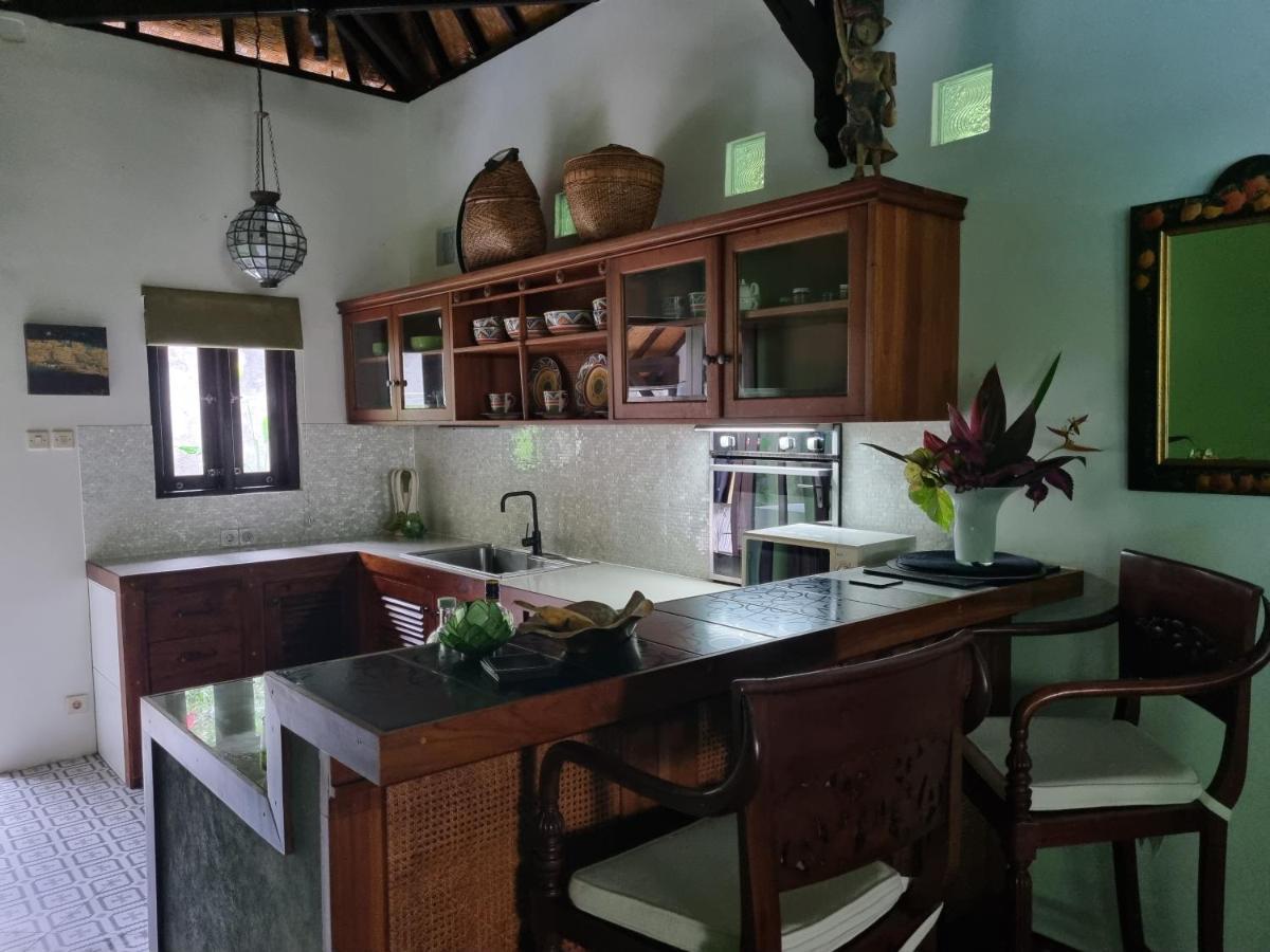 Villa Jati - Private Poolside Villa Central Lovina ภายนอก รูปภาพ